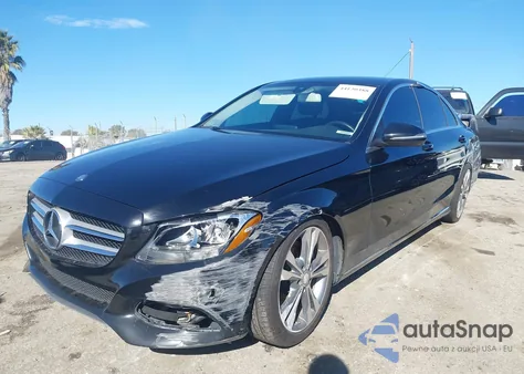 2017 Mercedes-Benz C 300 из США, поврежденный, VIN 55SWF4JB6HU222070